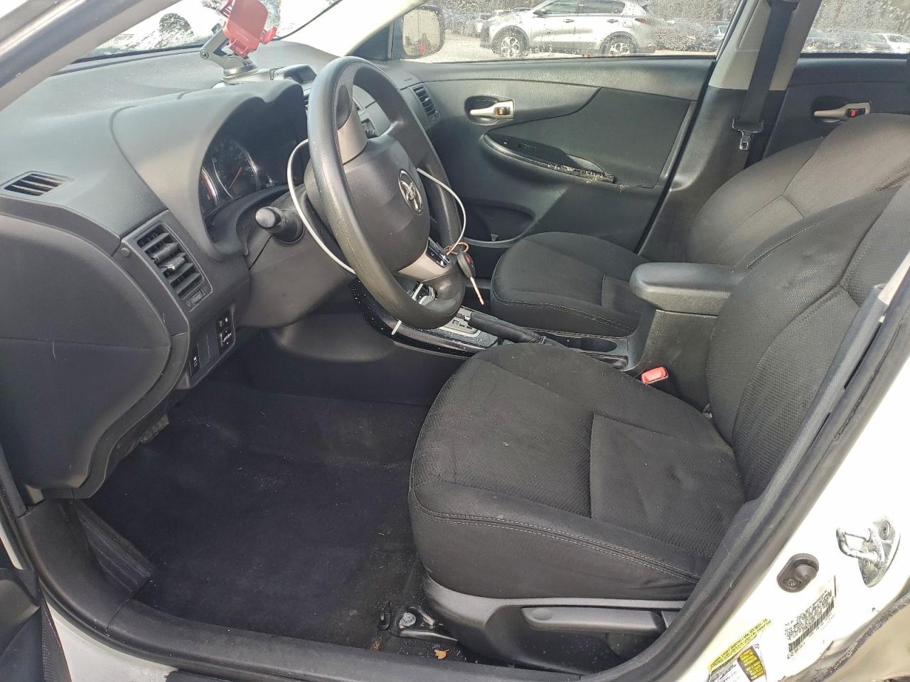 2013 TOYOTA COROLLA BASE photo 7