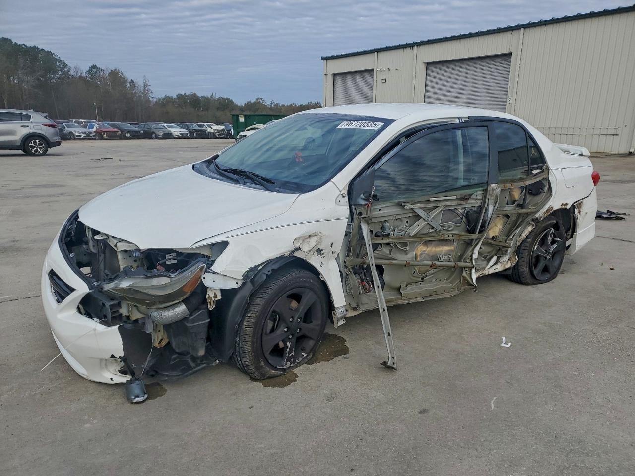 2013 TOYOTA COROLLA