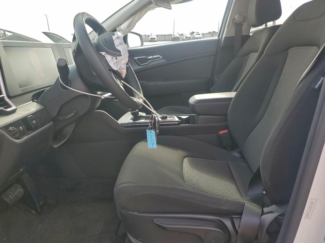 2025 KIA SPORTAGE LX photo 7