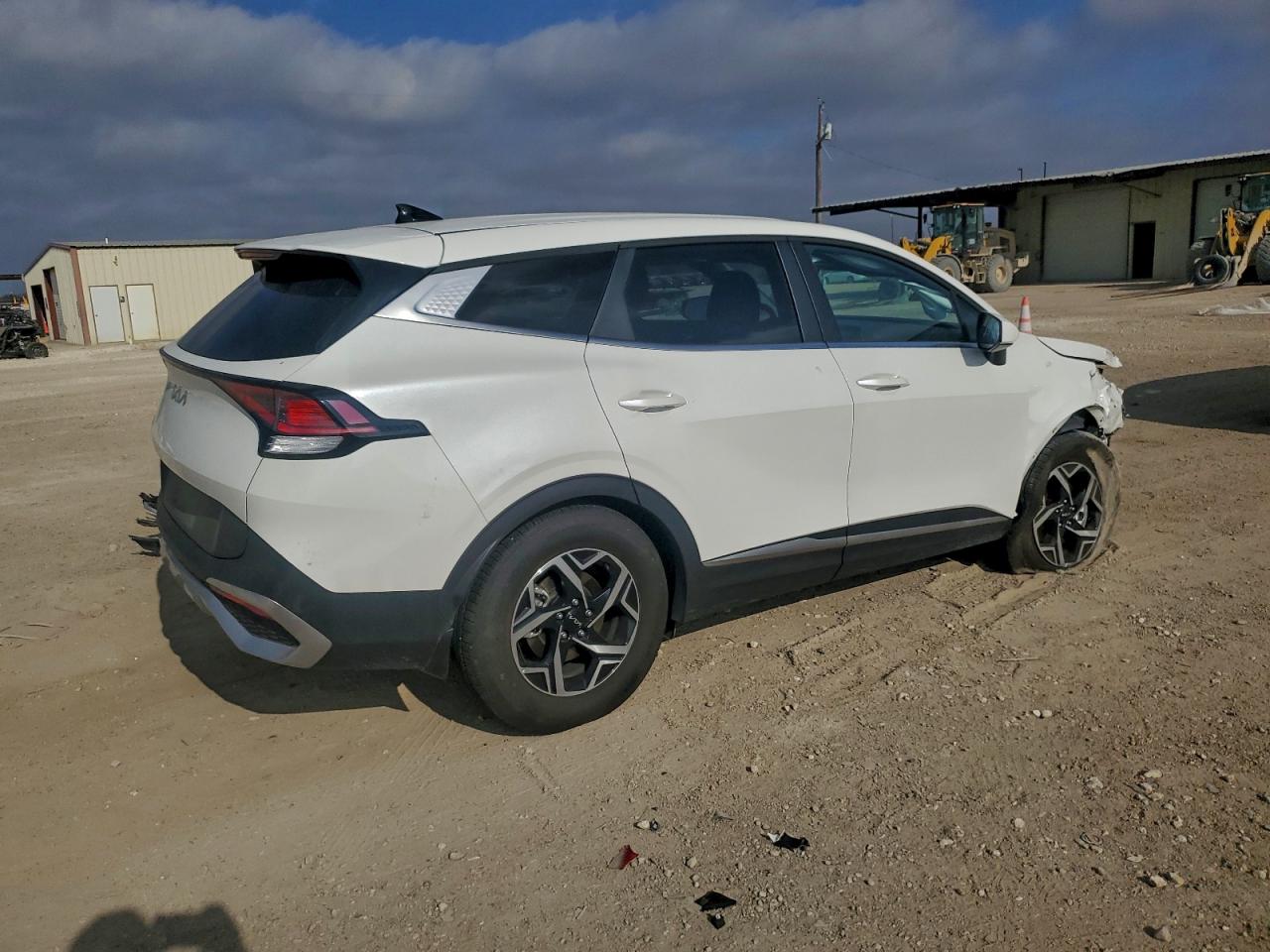 2025 KIA SPORTAGE LX photo 3