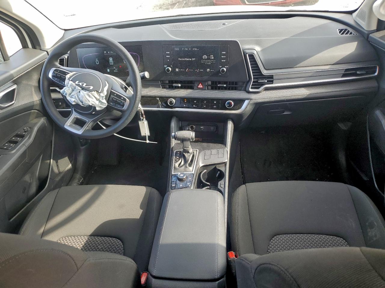 2025 KIA SPORTAGE LX photo 8