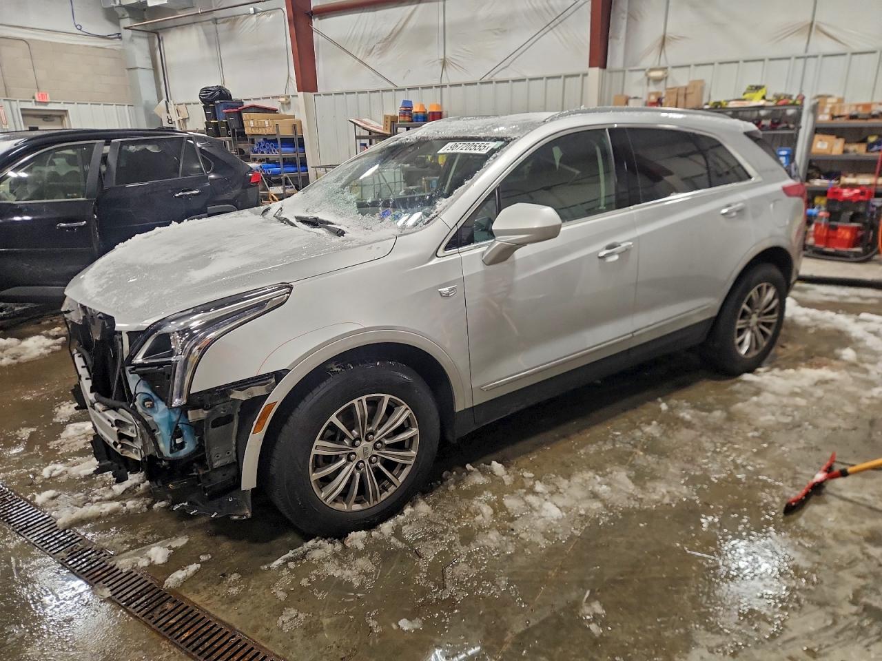 2017 CADILLAC XT5