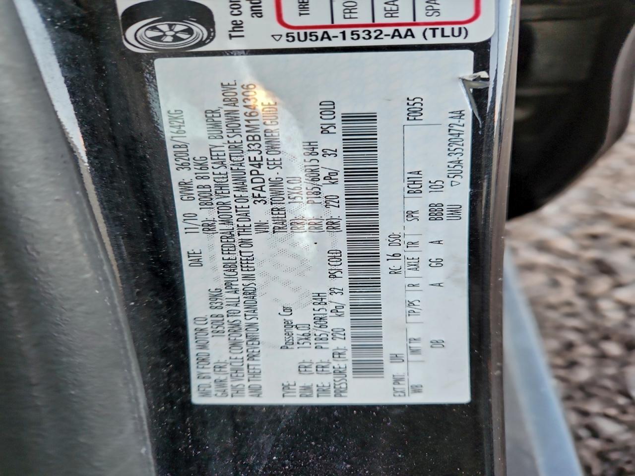 2011 FORD FIESTA SE photo 12