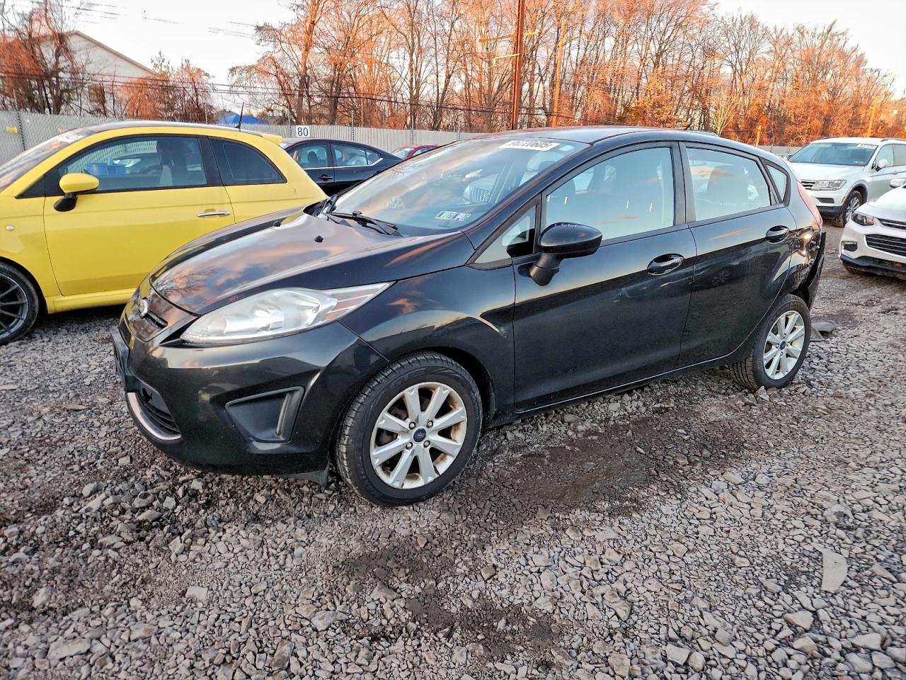 2011 FORD FIESTA