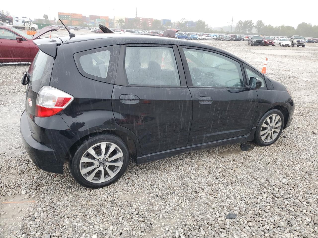 2013 HONDA FIT SPORT photo 3