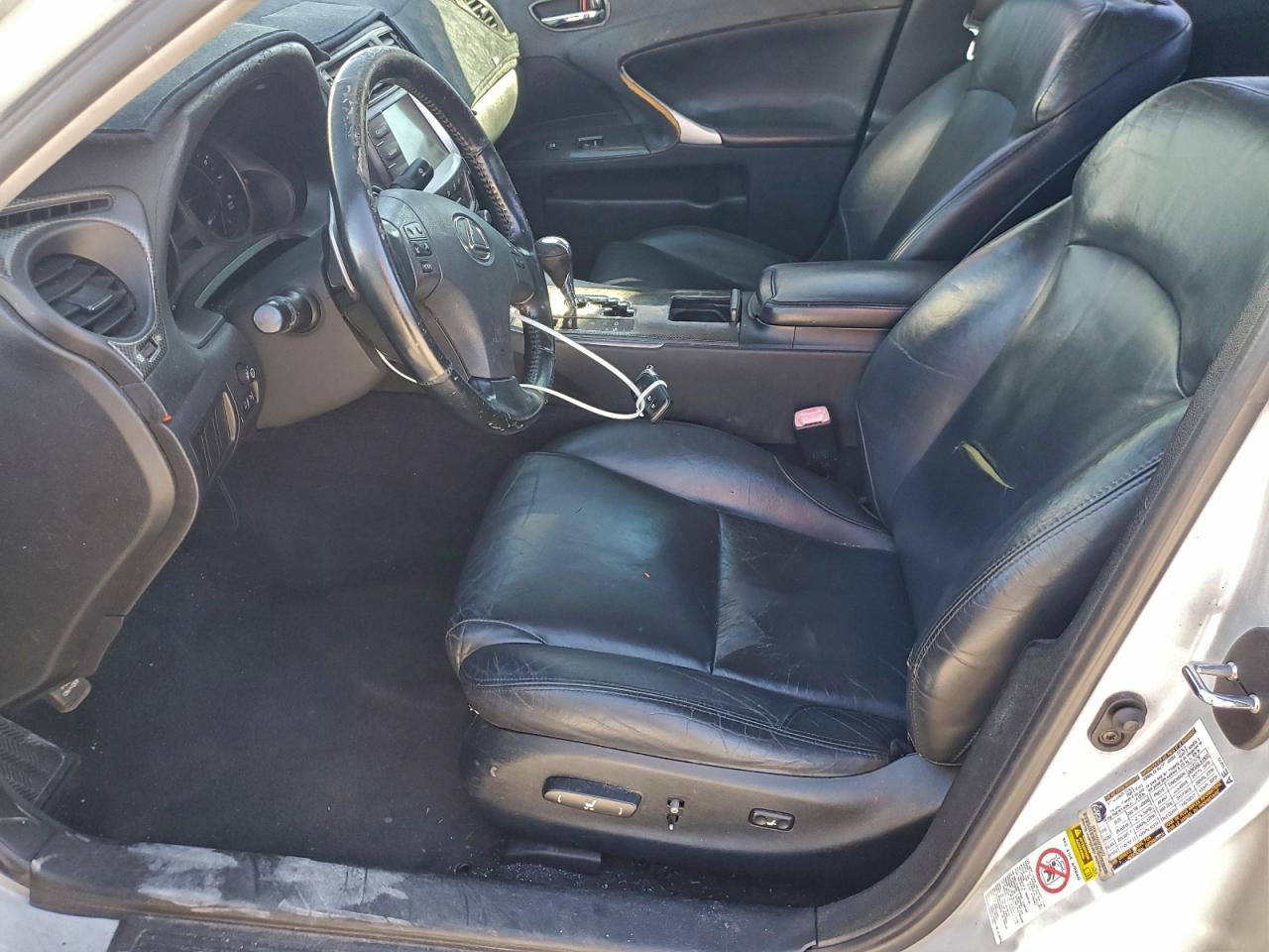 2006 LEXUS IS 250 photo 7