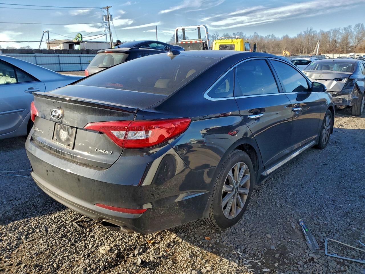 2017 HYUNDAI SONATA SPORT photo 3