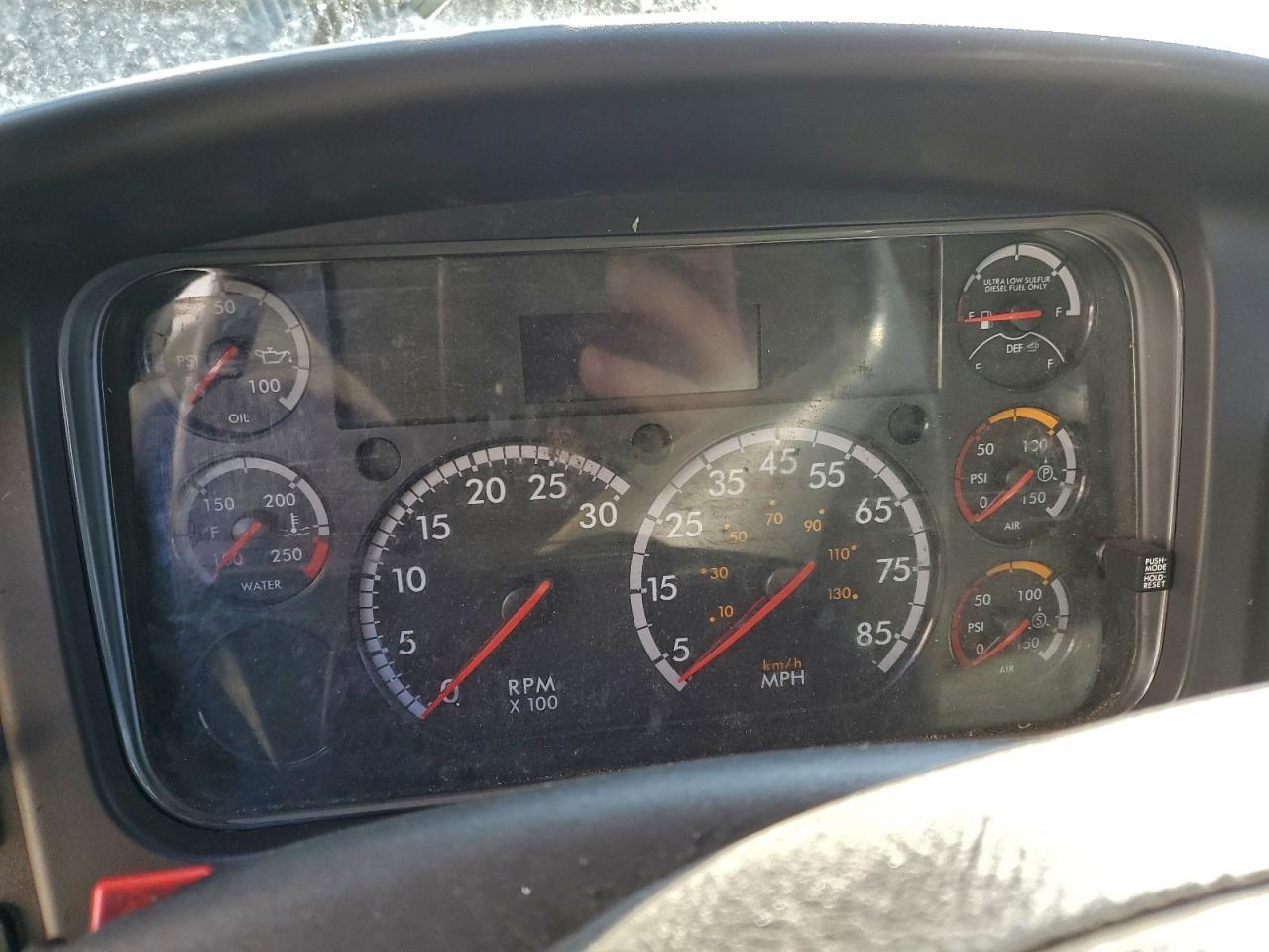 2020 FREIGHTLINER M2 106 MED - Box Truck photo 8
