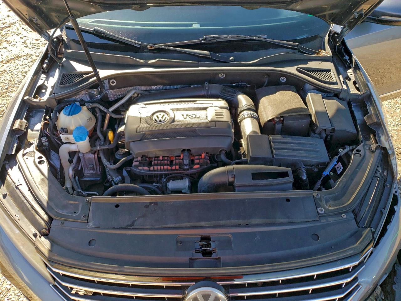 2017 VOLKSWAGEN PASSAT R-LINE photo 11