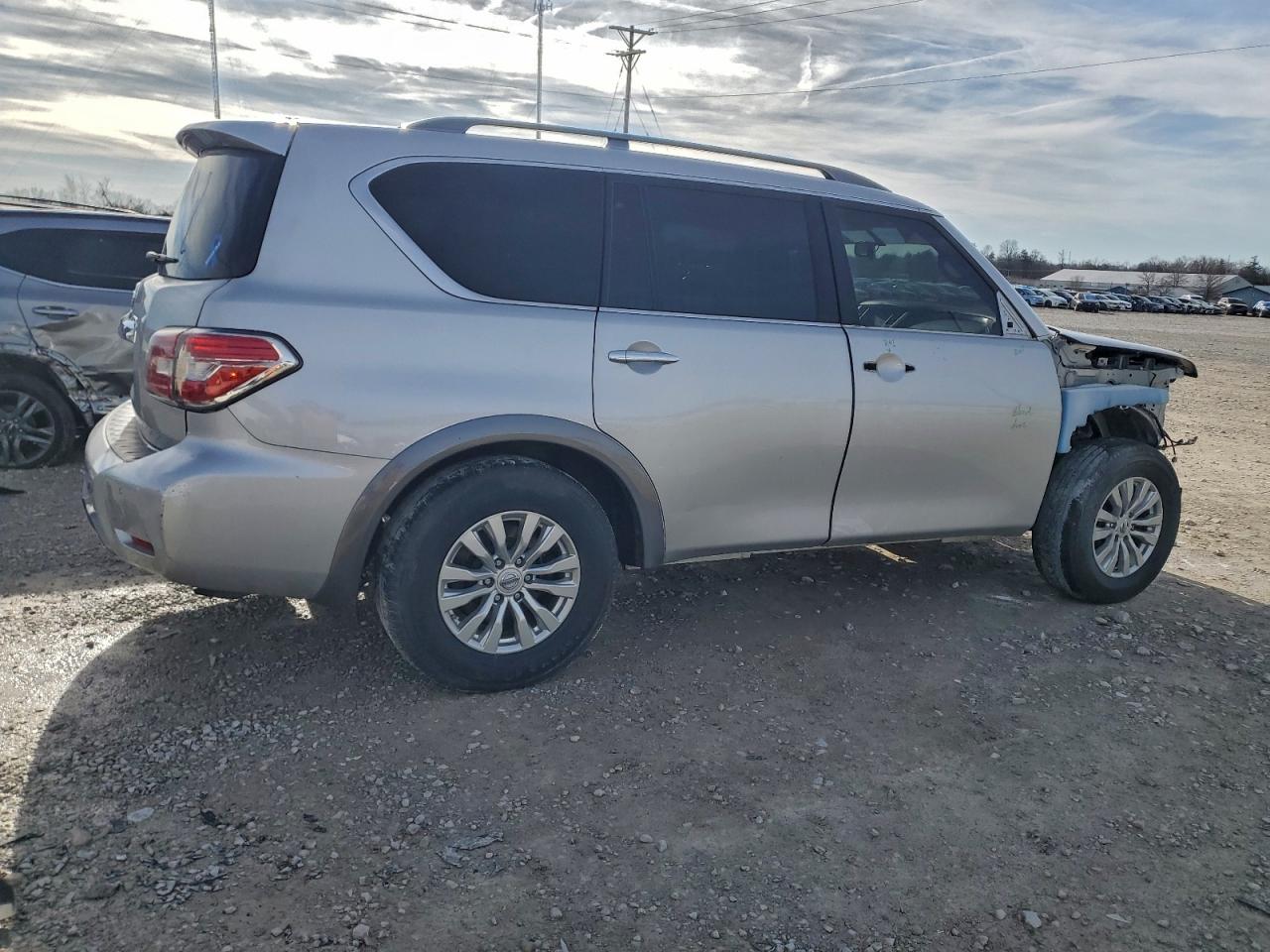 2019 NISSAN ARMADA SV photo 3