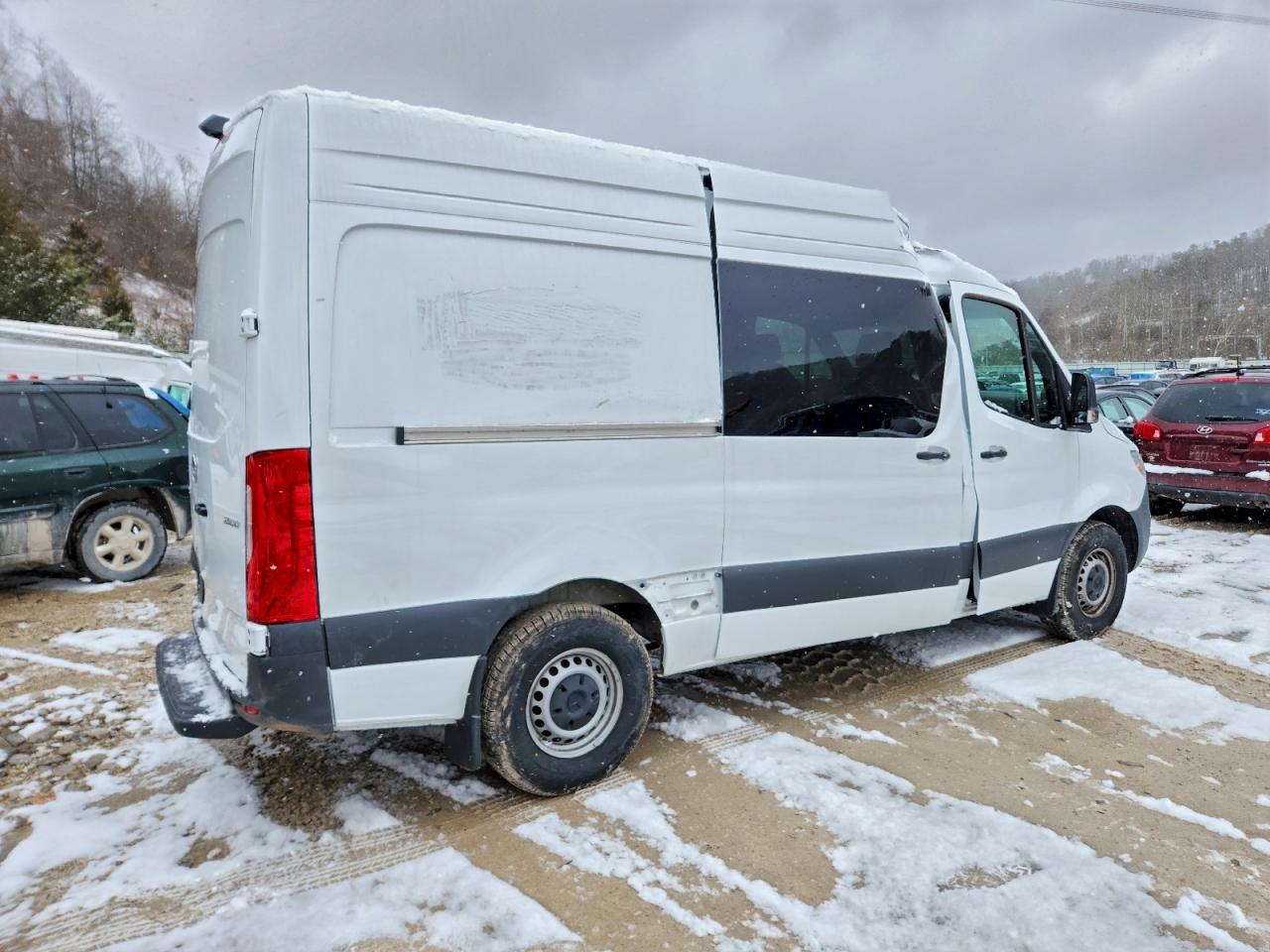2025 MERCEDES-BENZ SPRINTER 2500 photo 3