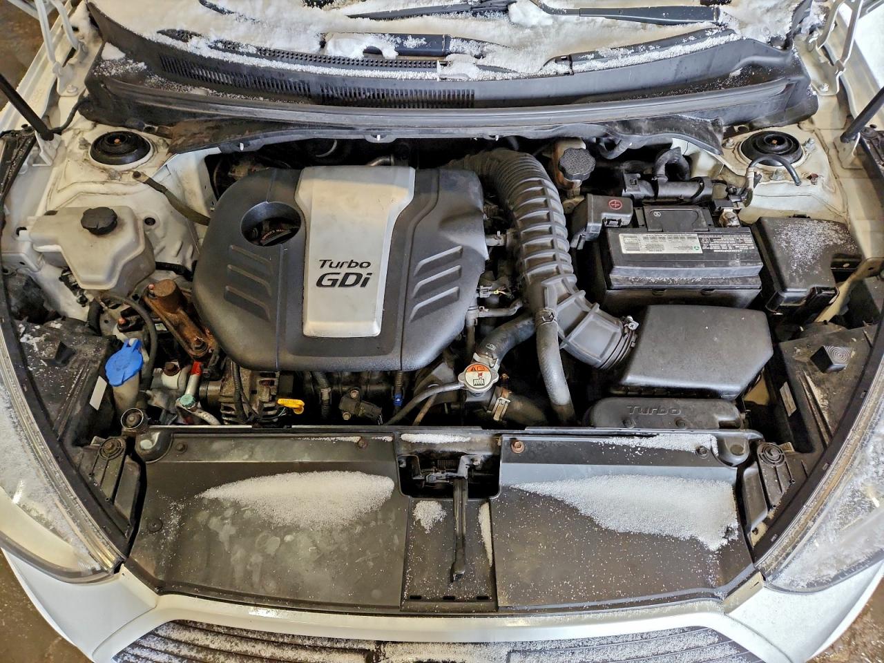 2015 HYUNDAI VELOSTER TURBO photo 11