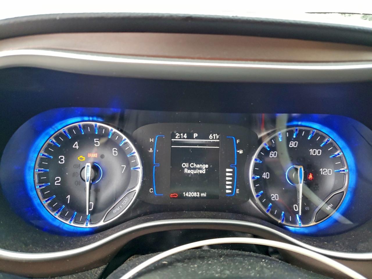 2020 CHRYSLER VOYAGER LXI photo 9