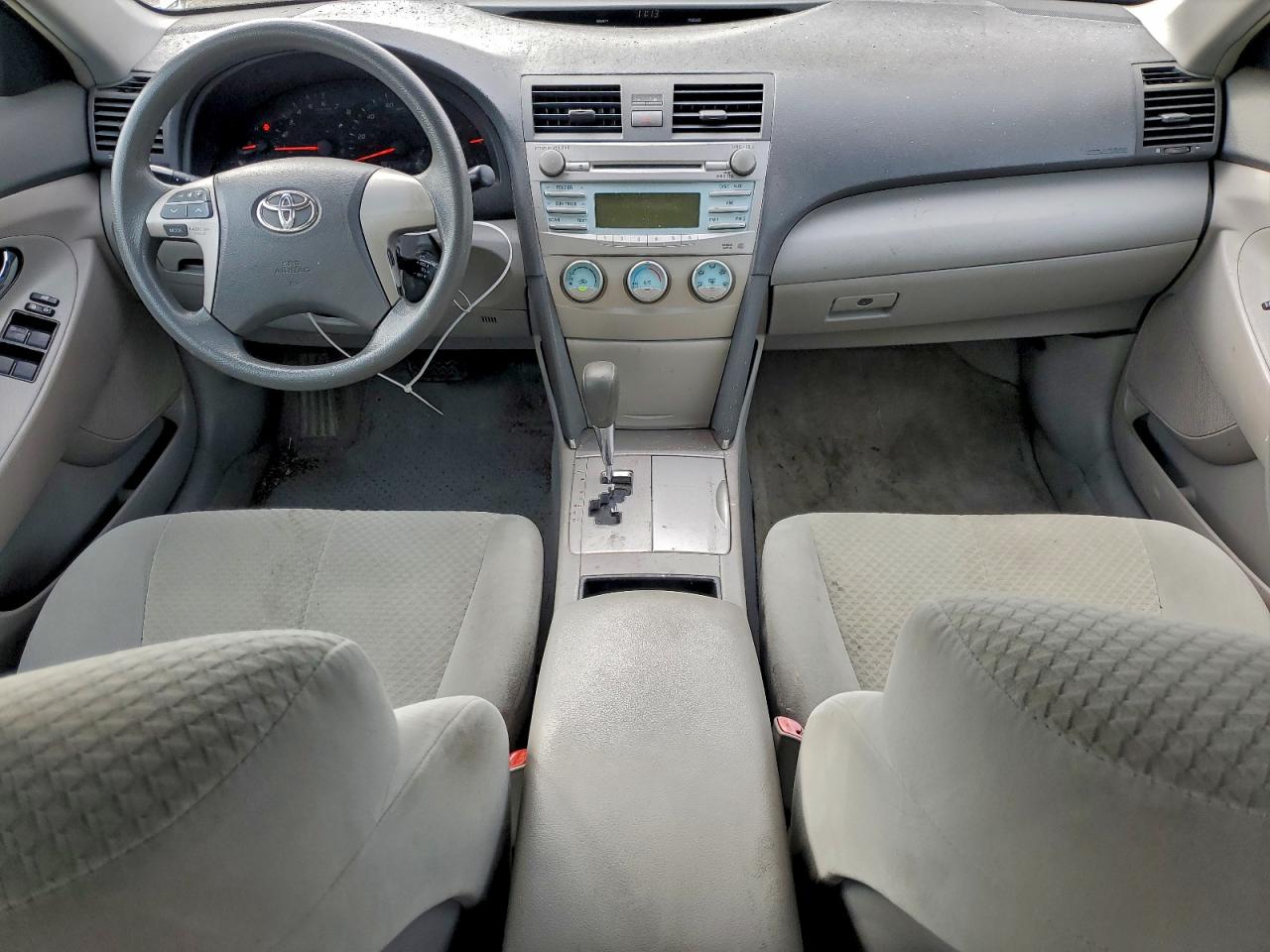 2009 TOYOTA CAMRY BASE photo 8
