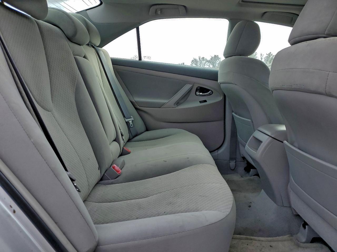 2009 TOYOTA CAMRY BASE photo 10