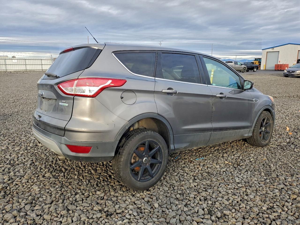 2014 FORD ESCAPE SE photo 3