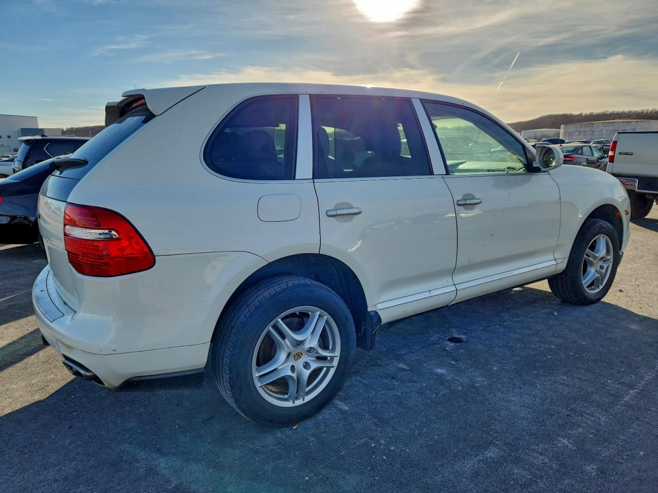 2009 PORSCHE CAYENNE photo 3