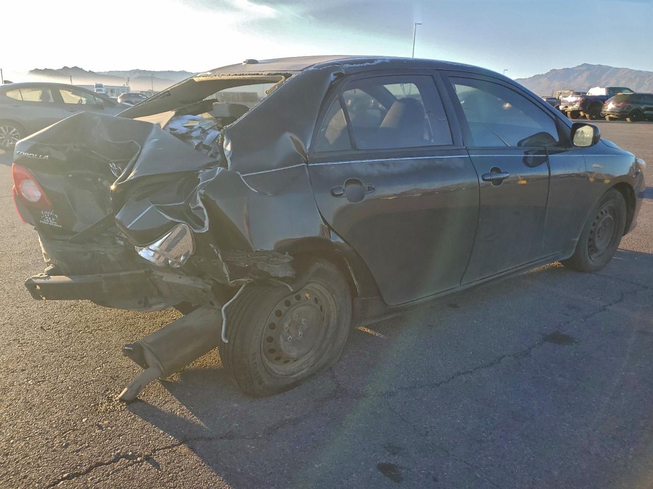 2010 TOYOTA COROLLA BASE photo 3