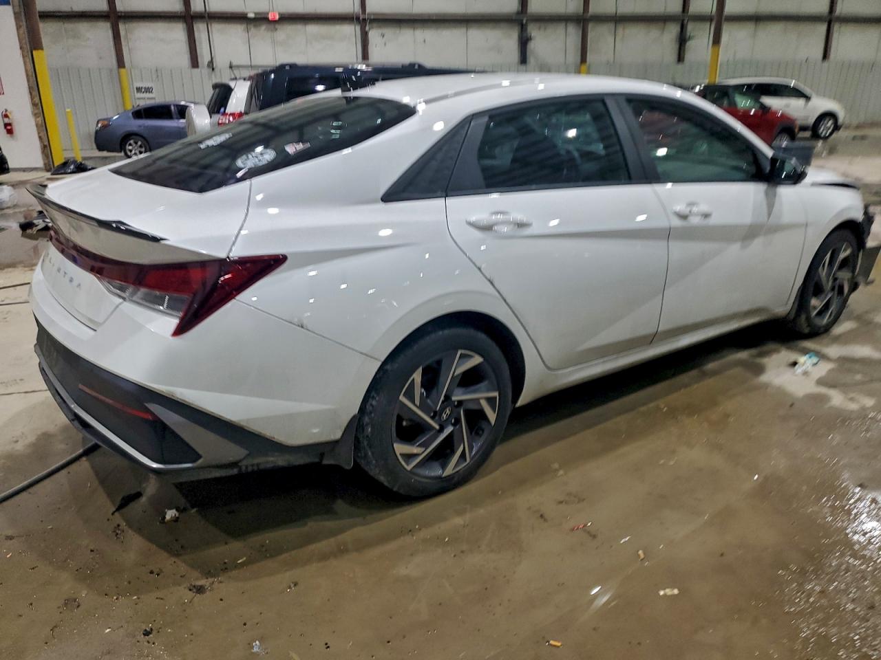2025 HYUNDAI ELANTRA SEL SPORT photo 3