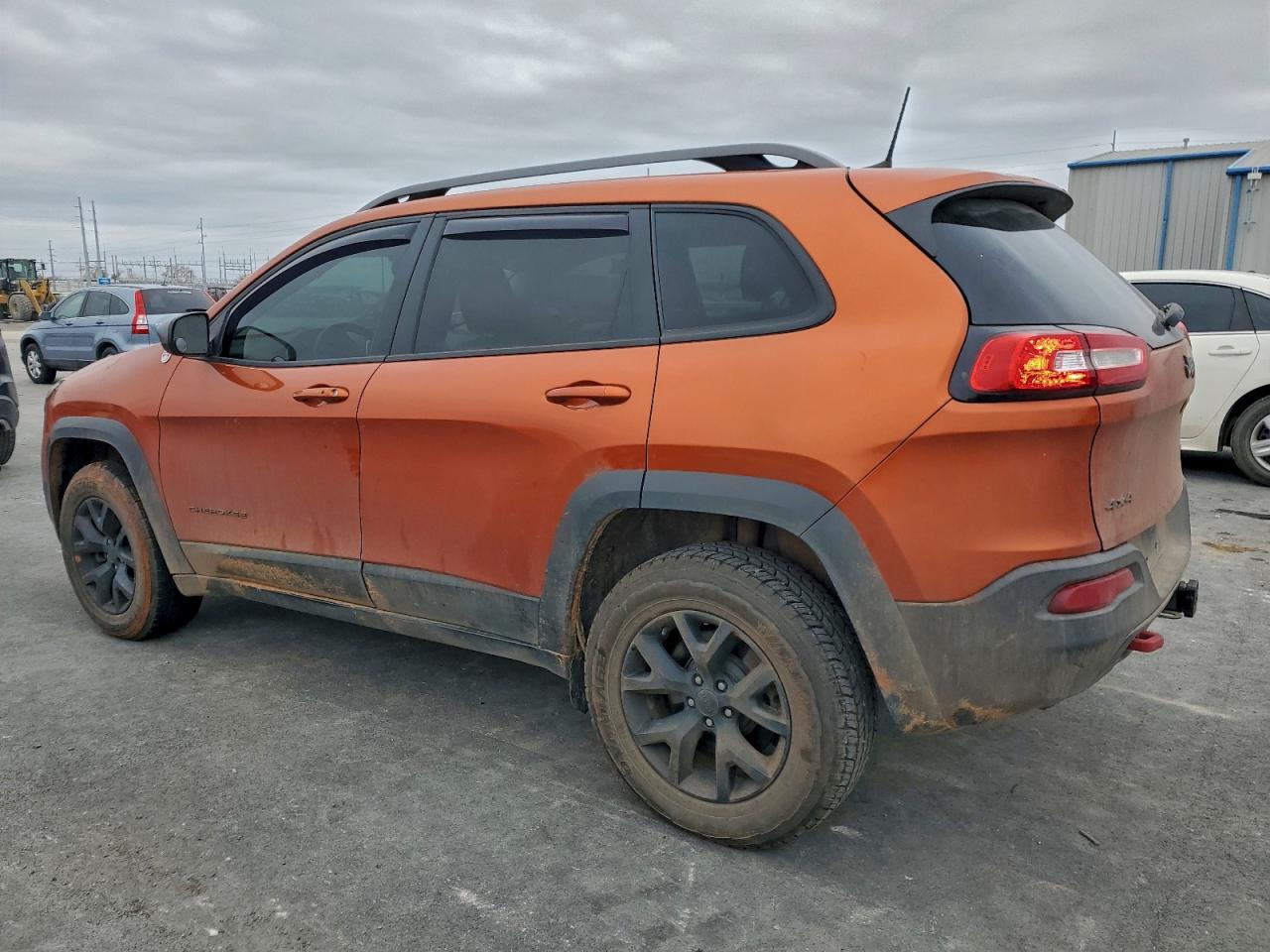 2016 JEEP CHEROKEE TRAILHAWK photo 2