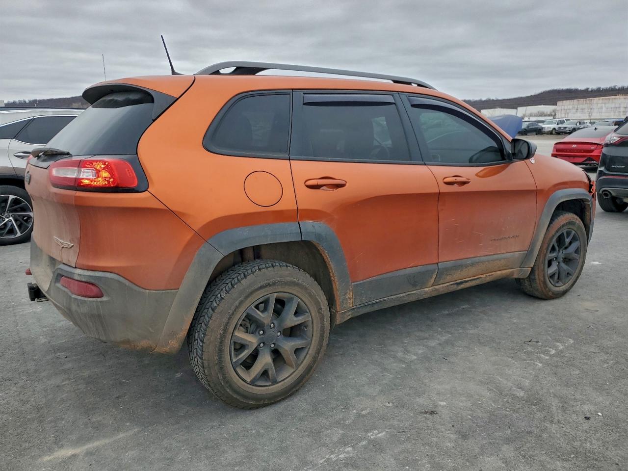 2016 JEEP CHEROKEE TRAILHAWK photo 3