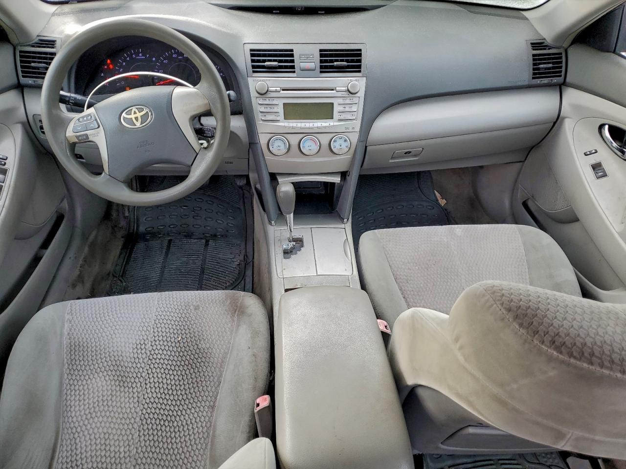 2011 TOYOTA CAMRY BASE photo 22
