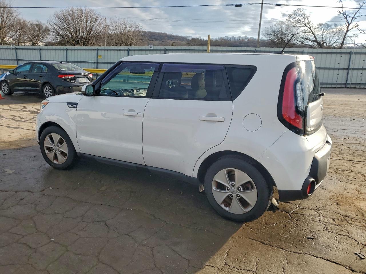 2016 KIA SOUL photo 2