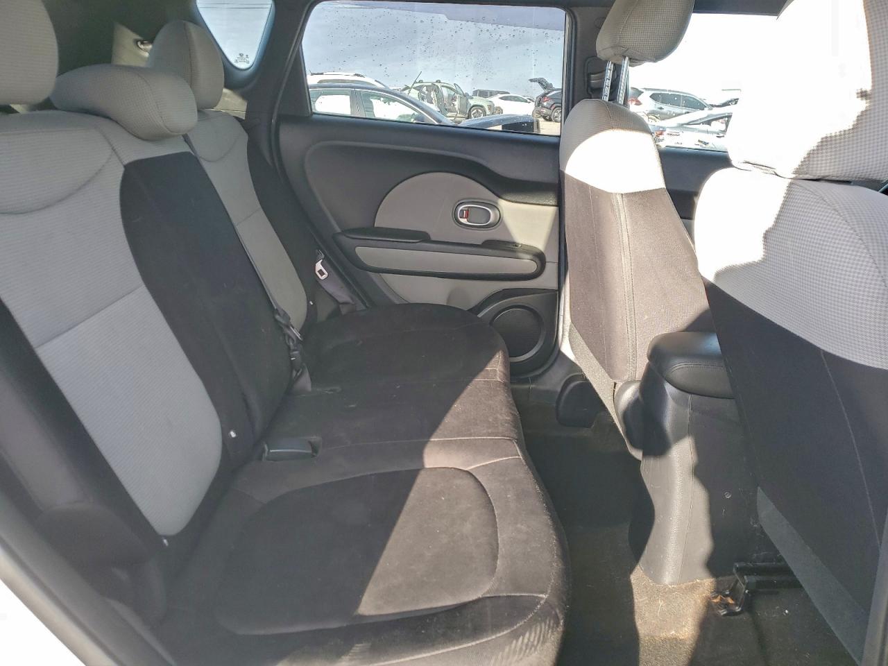 2016 KIA SOUL photo 11