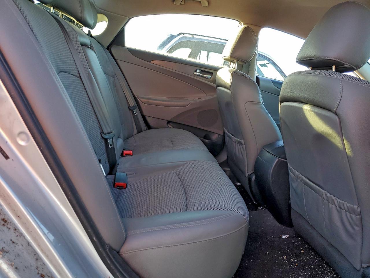 2012 HYUNDAI SONATA SE photo 10
