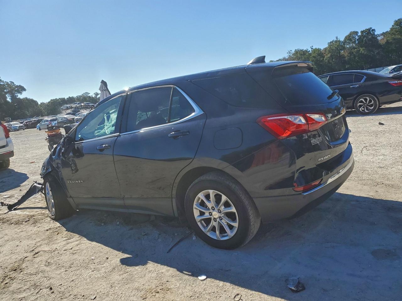 2020 CHEVROLET EQUINOX LT photo 2