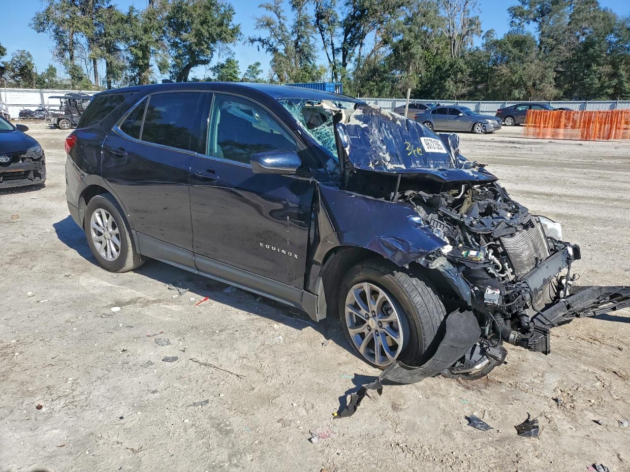 2020 CHEVROLET EQUINOX LT photo 4