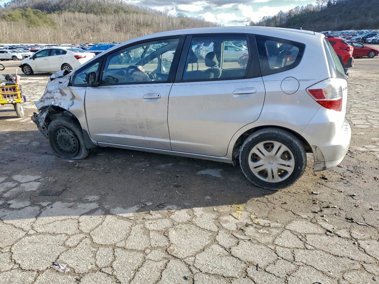 2011 HONDA FIT photo 2