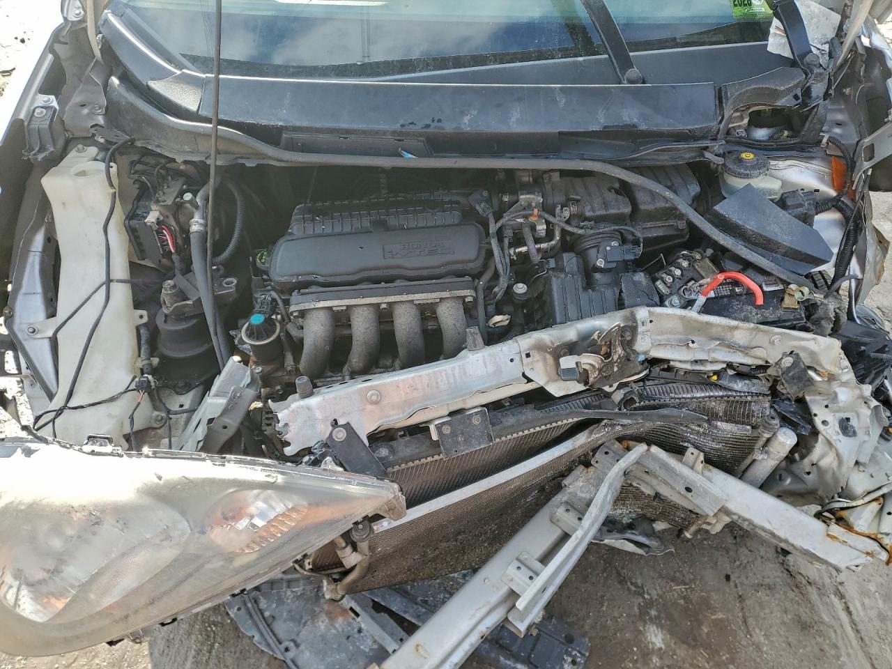 2011 HONDA FIT photo 11