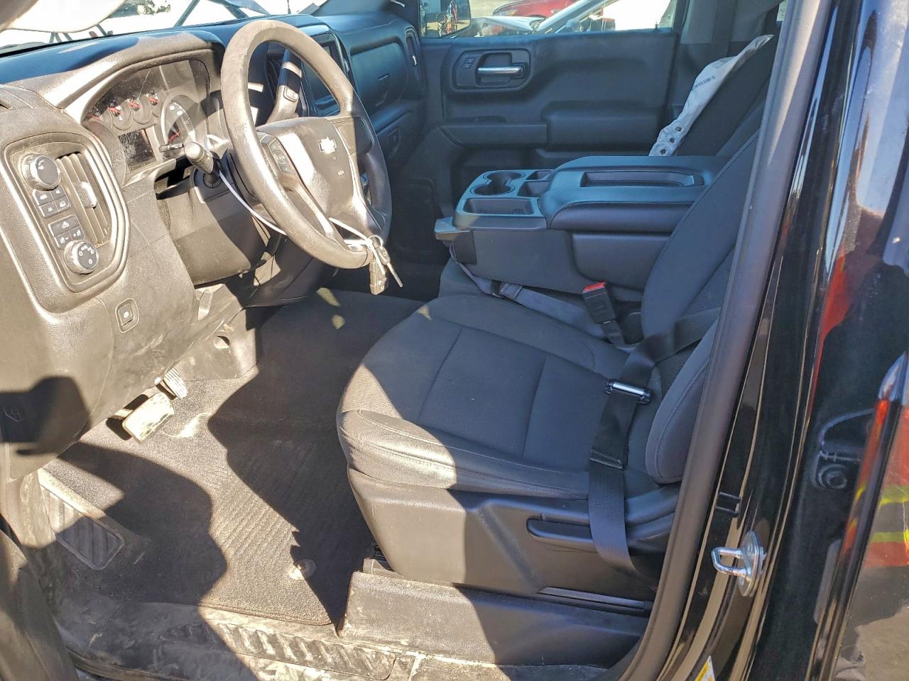 2020 CHEVROLET SILVERADO K1500 CUSTOM photo 7
