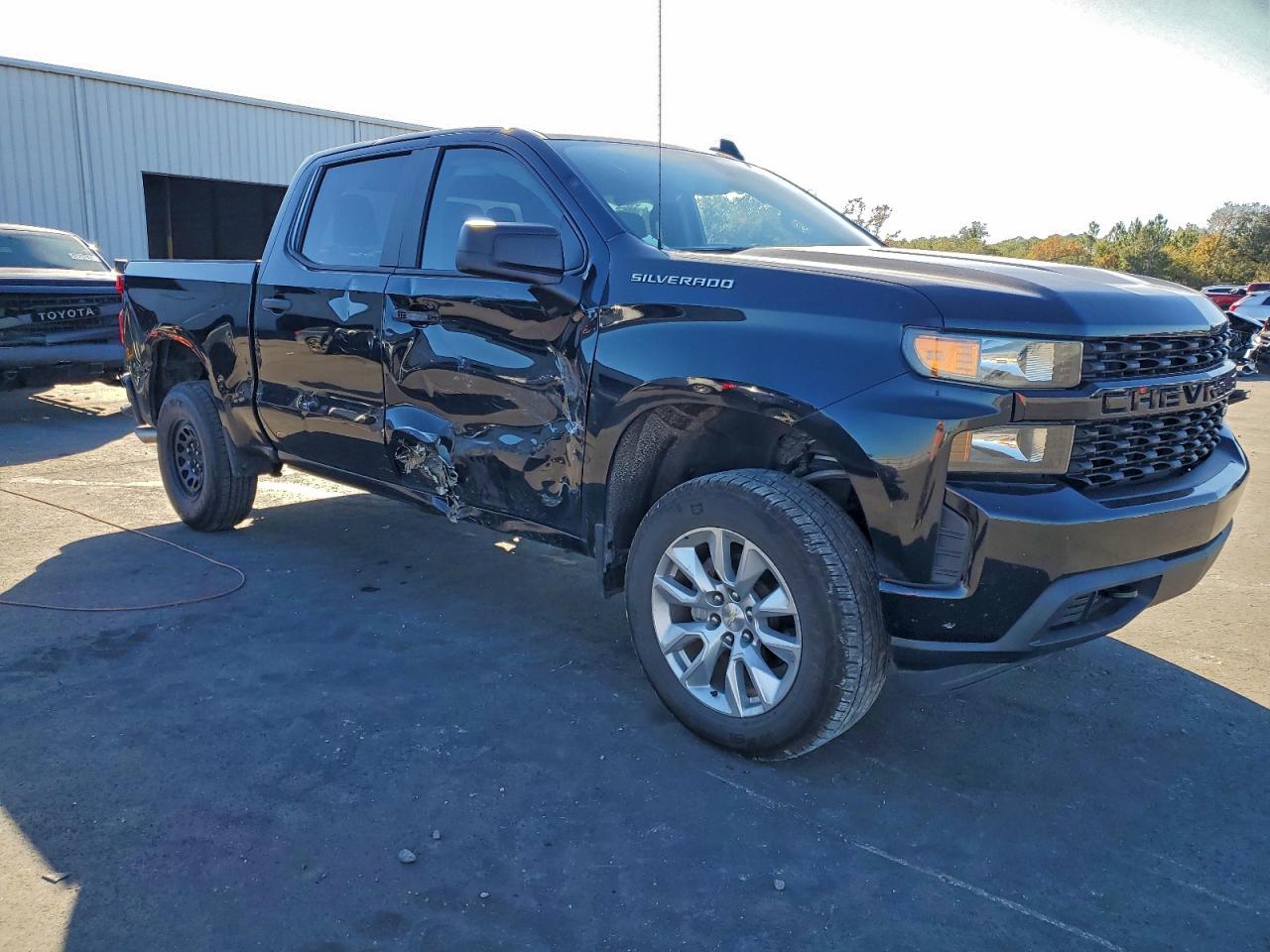 2020 CHEVROLET SILVERADO K1500 CUSTOM photo 4