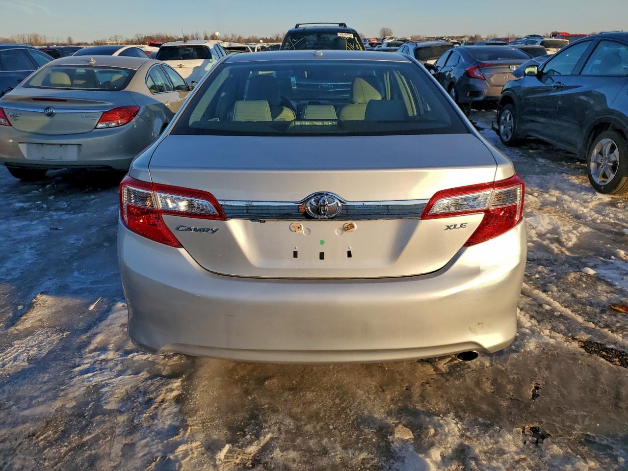 2012 TOYOTA CAMRY BASE photo 6