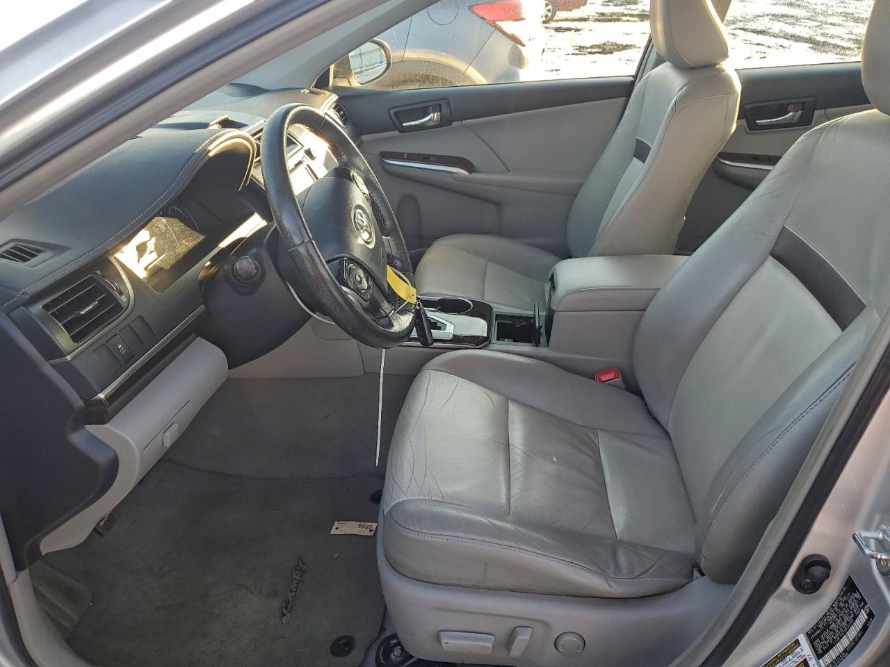 2012 TOYOTA CAMRY BASE photo 7