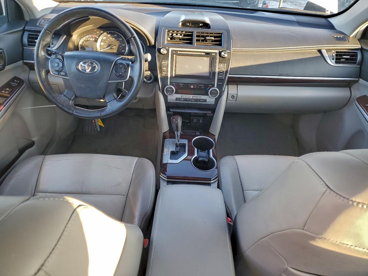 2012 TOYOTA CAMRY BASE photo 8