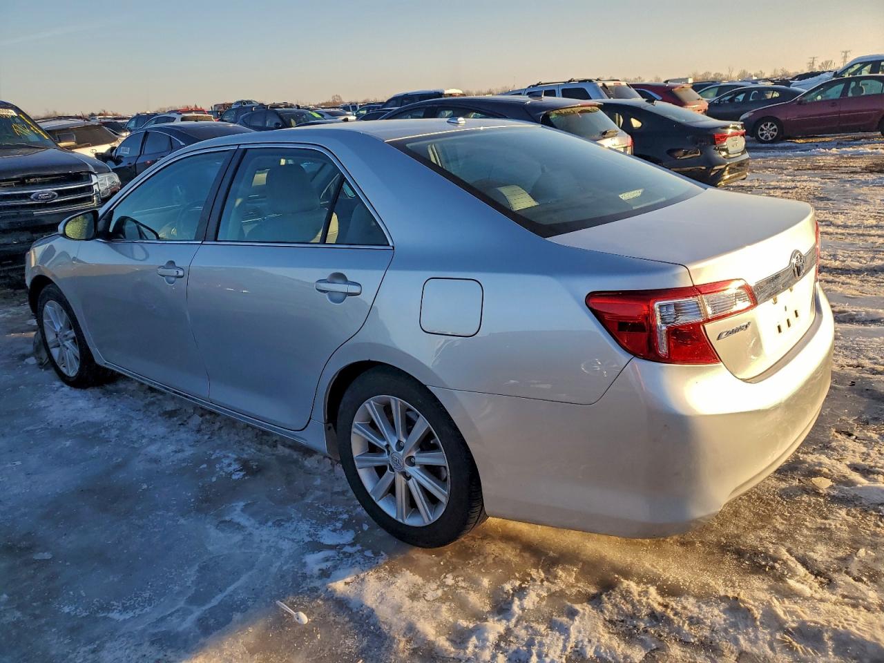 2012 TOYOTA CAMRY BASE photo 2