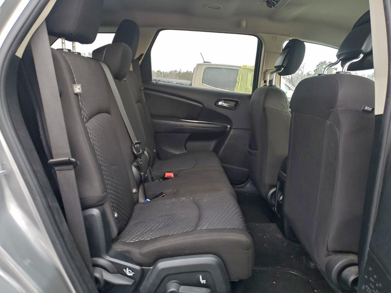 2017 DODGE JOURNEY SE photo 19