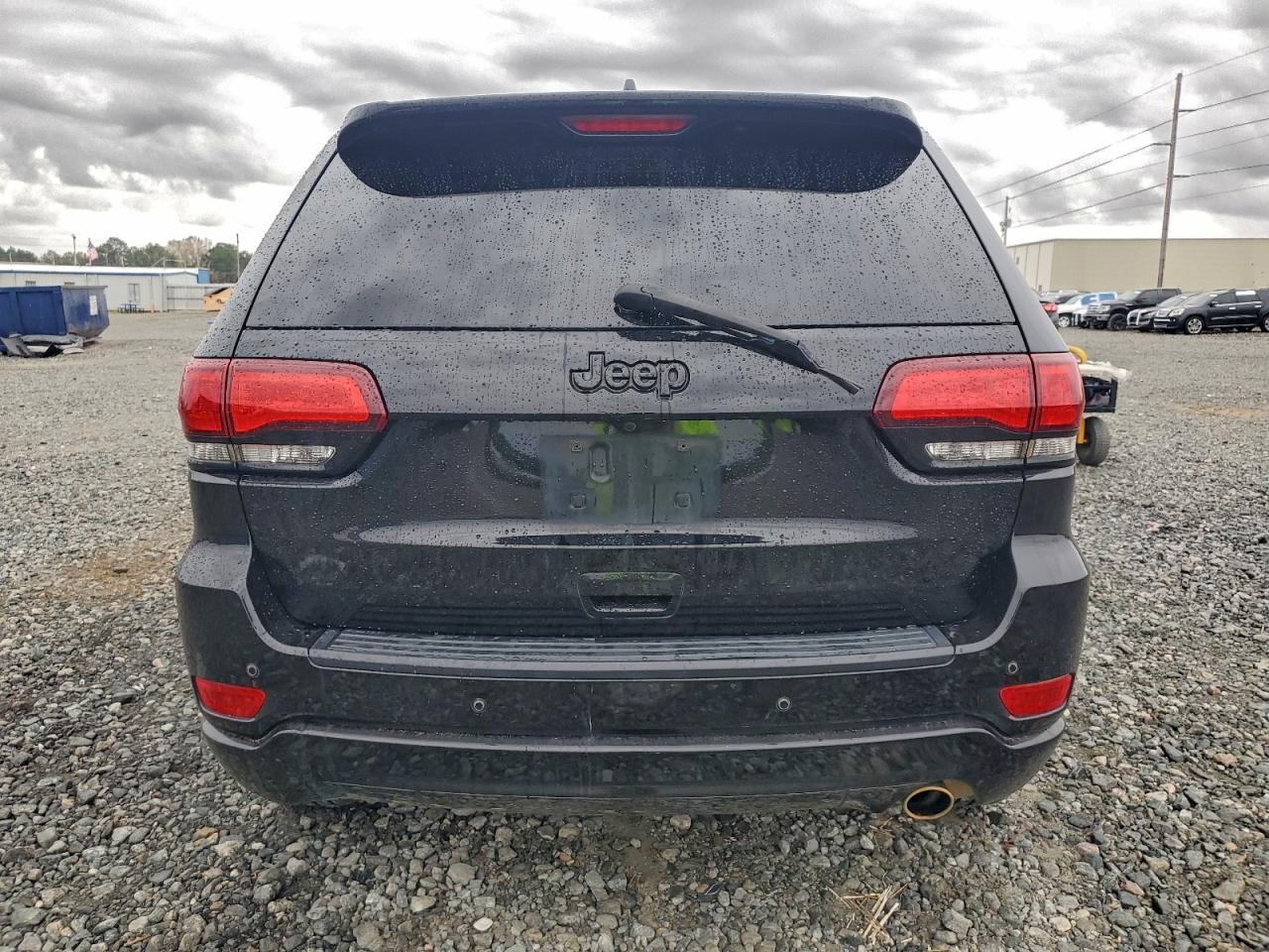 2018 JEEP GRAND CHEROKEE LAREDO photo 6