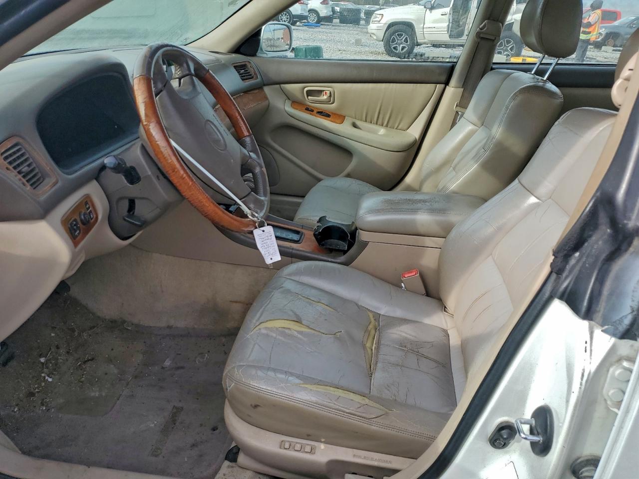 2000 LEXUS ES 300 photo 7