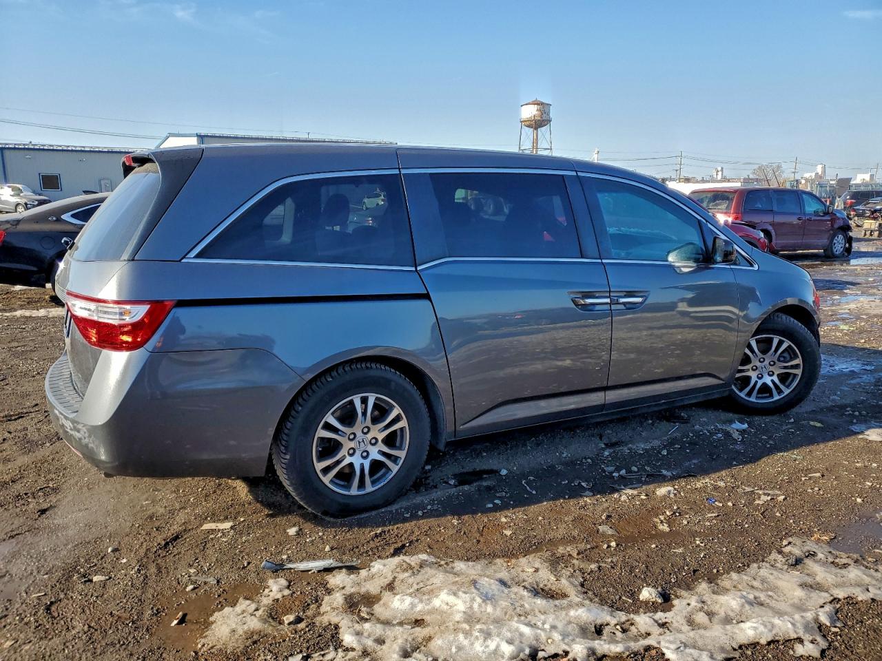 2012 HONDA ODYSSEY photo 3