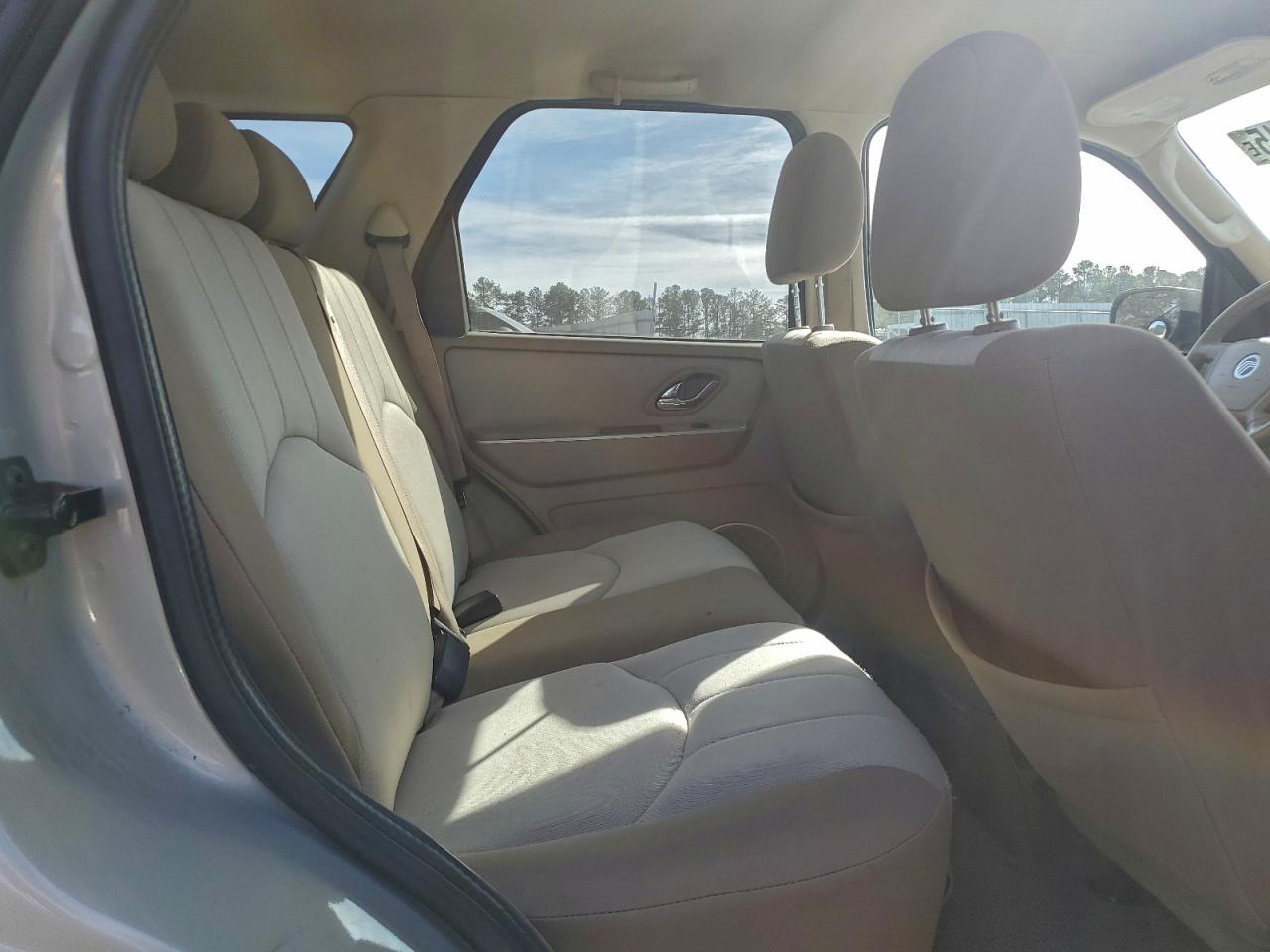 2005 MERCURY MARINER photo 21