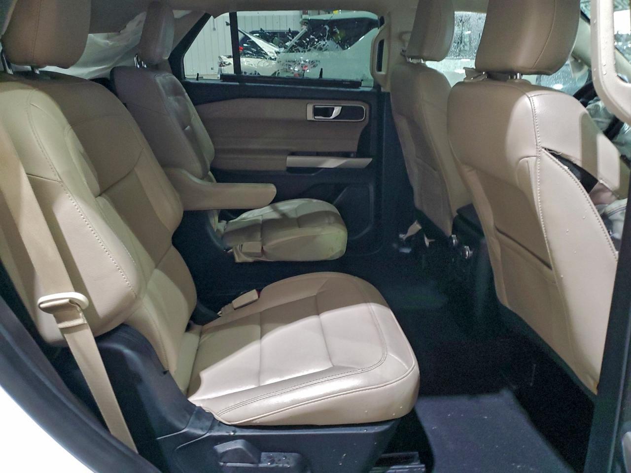2021 FORD EXPLORER XLT photo 21