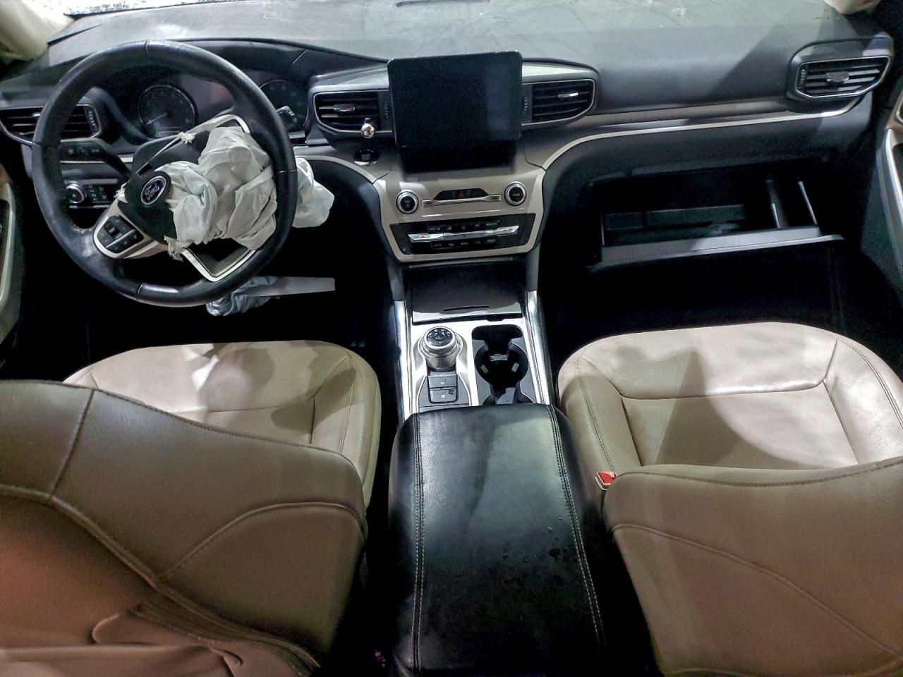 2021 FORD EXPLORER XLT photo 15