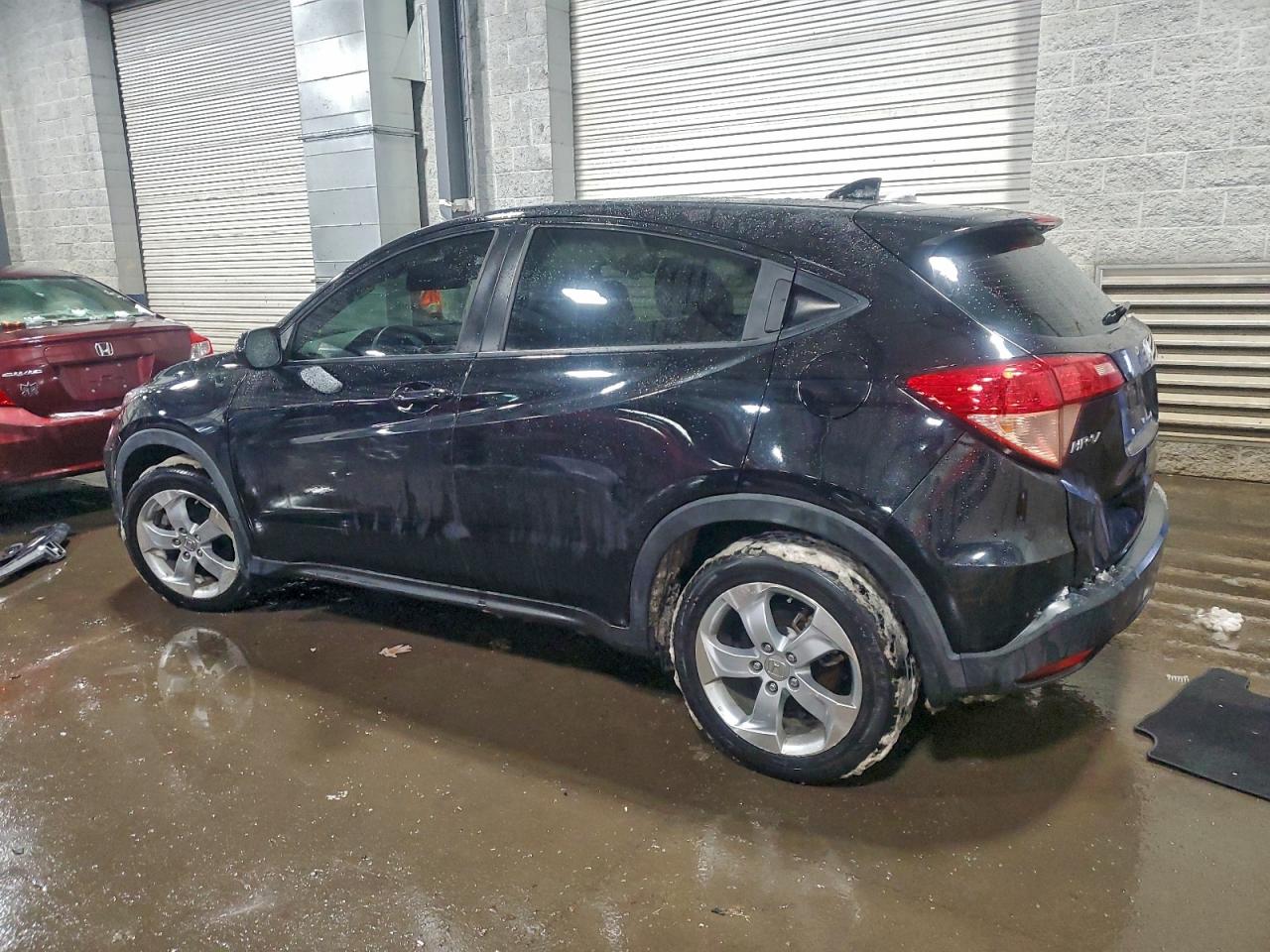 2016 HONDA HR-V LX photo 2