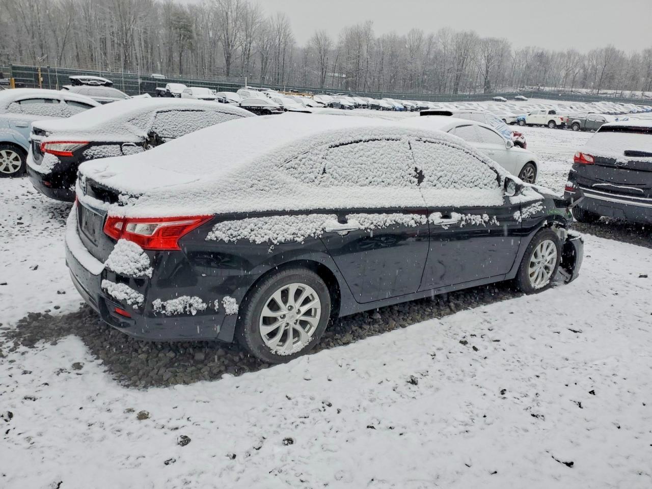 2018 NISSAN SENTRA S photo 3