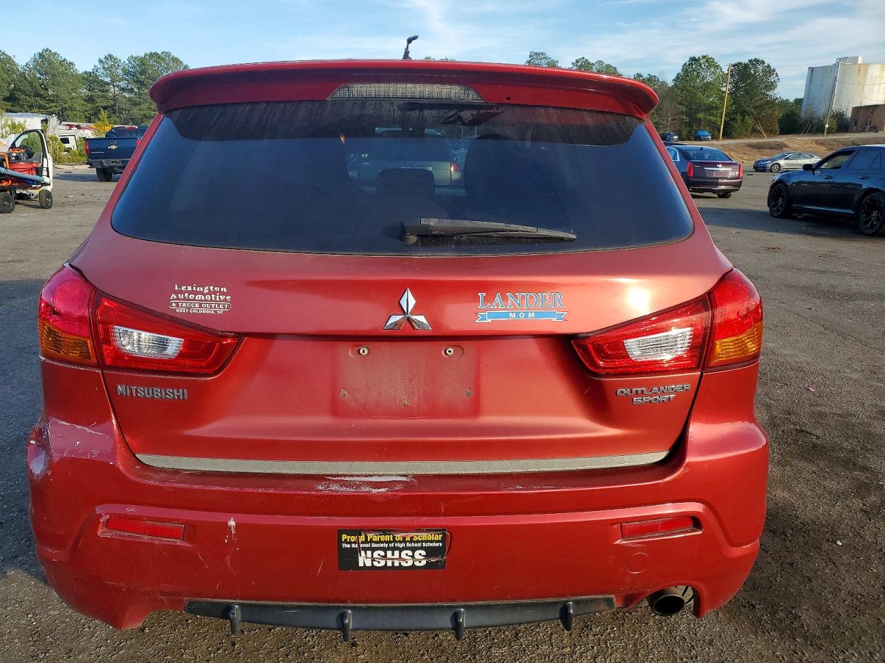 2011 MITSUBISHI OUTLANDER SPORT SE photo 6