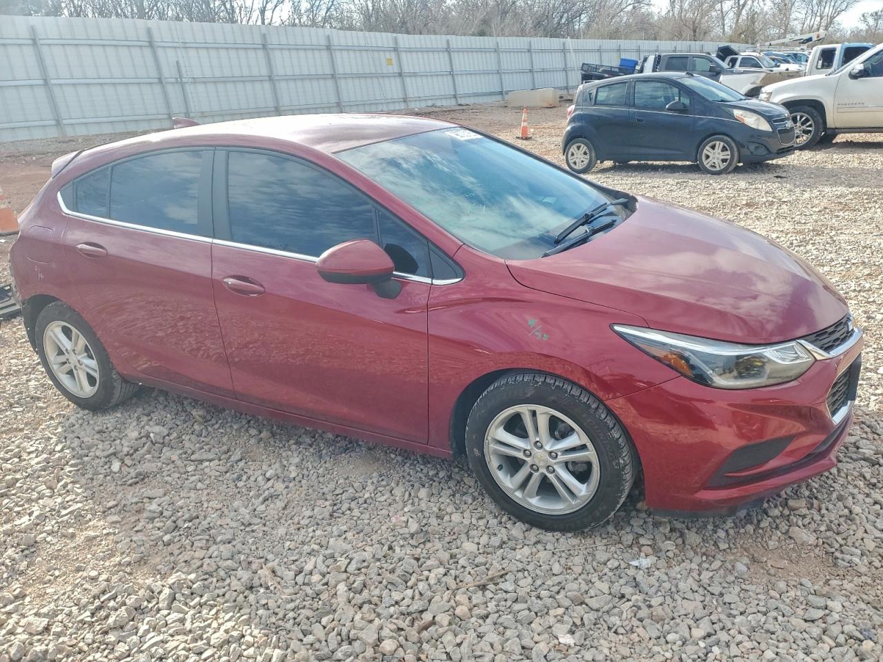 2017 CHEVROLET CRUZE LT photo 4